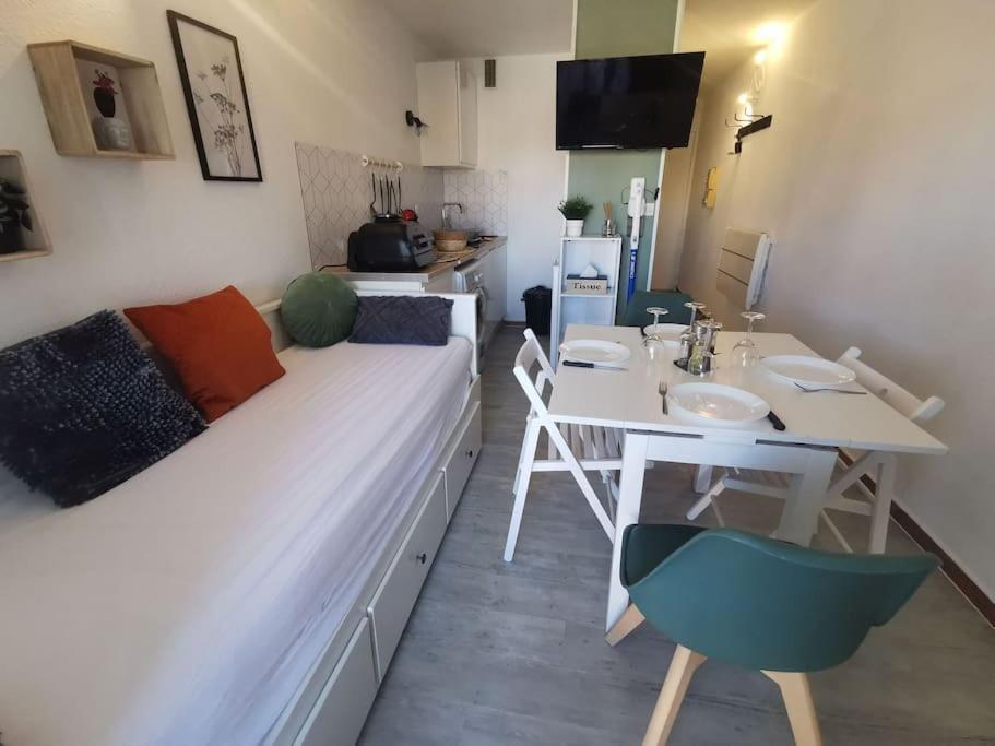 Superbe Studio Renove Avec Piscine Et Vue Marina Le Barcarès Eksteriør billede